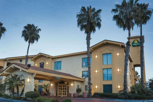 La Quinta Inn by Wyndham Ventura - image 6