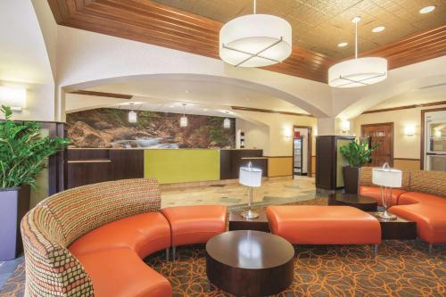 La Quinta Inn & Suites by Wyndham Bentonville