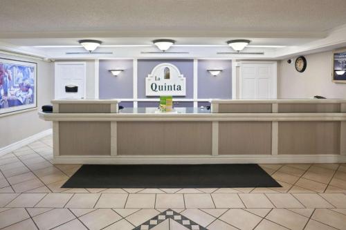 La Quinta Inn by Wyndham Omaha West