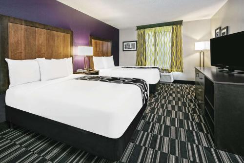 La Quinta Inn & Suites by Wyndham The Woodlands Spring