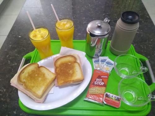 MOTEL RED LOVE in Oeste