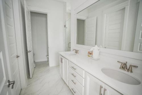 Prominence Rentals on 30A by Panhandle Getaways thumb 2