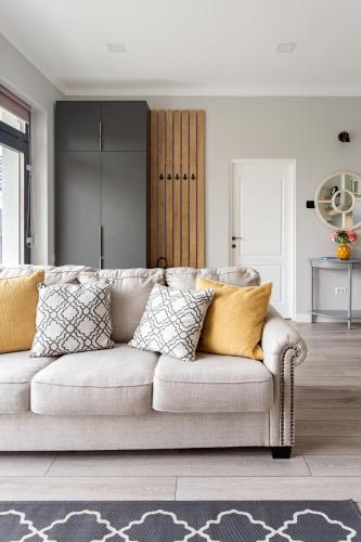 Lotus Inn in บอรส์