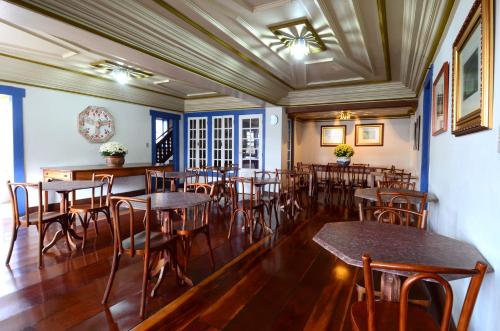 레스토랑, 호텔 포우사다 카사 그란데 (Hotel Pousada Casa Grande) in 오루 프레투 시티 센터