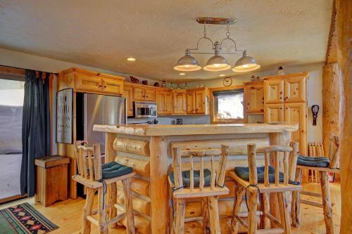 Kitchen, Barton Cabin 433 in Baldy Mountain