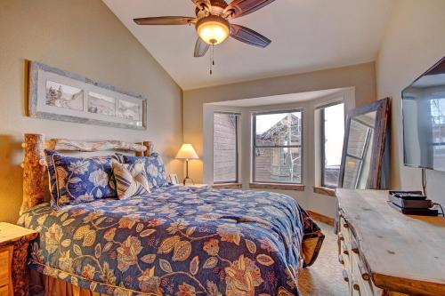 Village Point 109