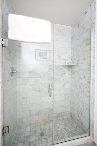 Sonder — St. Helene - image 12