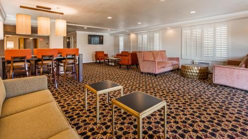 Lompoc Valley Inn and Suites Lompoc