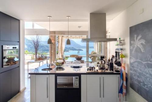 Paraiso Romântico Inesquecível Praia Vermelha do Sul Ubatuba (Paraiso Romantico Inesquecivel Praia Vermelha do Sul Ubatuba) in Praia da Lagoinha