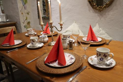 Ételek és italok, Winzerhauschen am Brunnen in Kobern-Gondorf