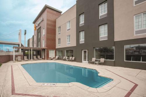 La Quinta Inn & Suites by Wyndham New Cumberland Harrisburg