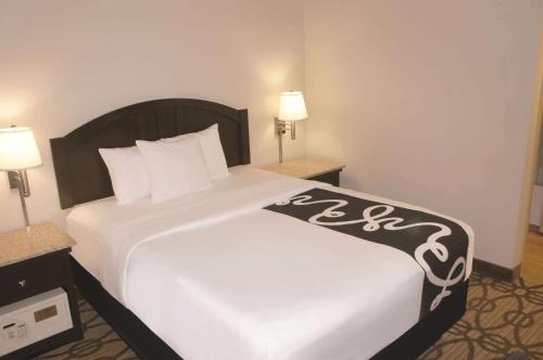Queen Room - Disability Access