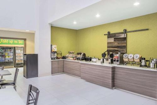 ห้องอาหาร, ลา ควินตา อินน์ แอนด์ สวีท บาย วินด์แฮม มอสโก พูลแมน (La Quinta Inn & Suites by Wyndham Moscow Pullman) in มอสโคว์ (ID)