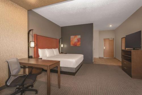 La Quinta Inn & Suites by Wyndham South Jordan