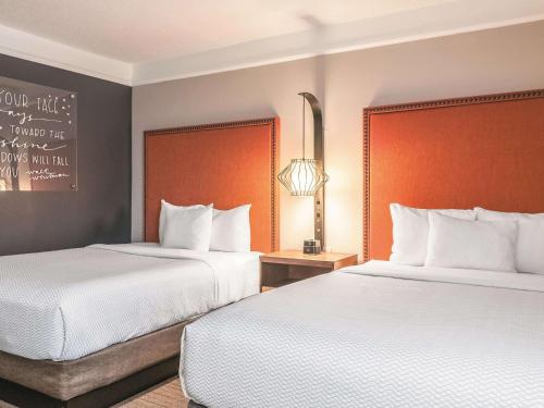 La Quinta Inn Suites By Wyndham New Orleans Downtown In La - 