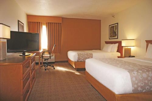 La Quinta Inn by Wyndham Kansas City North