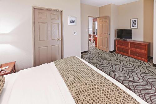 La Quinta by Wyndham Corpus Christi Northwest - main image