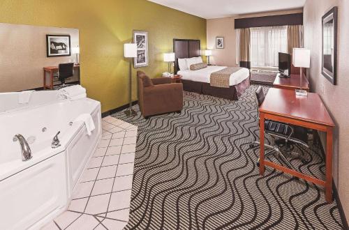 La Quinta by Wyndham Corpus Christi Northwest in Corpus Christi, USA