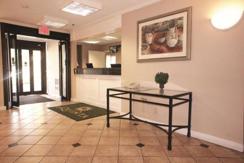 La Quinta Inn by Wyndham Detroit Canton in Canton, USA