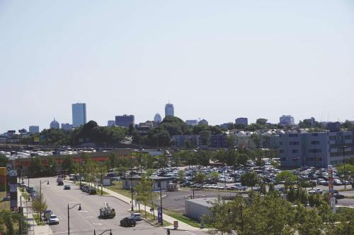 La Quinta Inn & Suites by Wyndham Boston Somerville