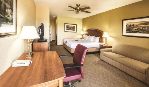 La Quinta Inn & Suites by Wyndham Marble Falls