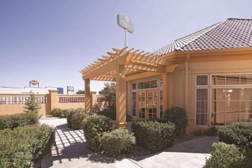 設施, 普韋布洛溫德姆拉昆塔套房酒店 (La Quinta Inn & Suites by Wyndham Pueblo) in 西普韋布洛(CO)