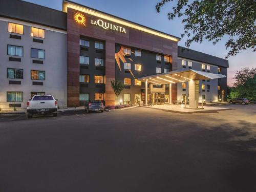 La Quinta by Wyndham Hartford - Bradley Airport - Hotel - Windsor Locks