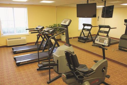 La Quinta Inn & Suites by Wyndham Sawgrass in Sunrise, USA