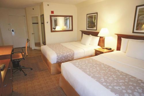 La Quinta by Wyndham Stamford / New York City - image 2