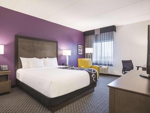 La Quinta by Wyndham Baltimore BWI Airport in Linthicum Heights, USA