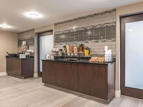 La Quinta Inn & Suites by Wyndham Salem