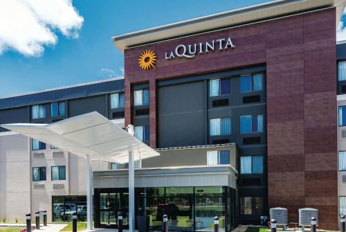 La Quinta Inn & Suites by Wyndham Salem