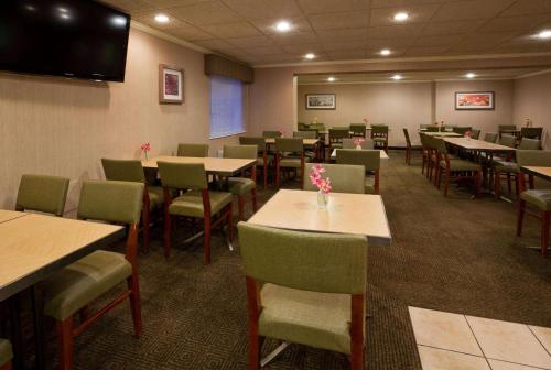 La Quinta Inn & Suites by Wyndham Minneapolis Airport Bloomingto