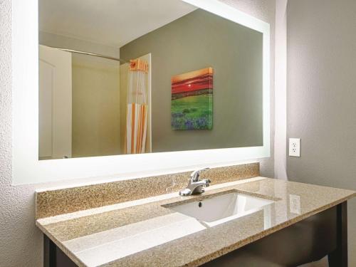 La Quinta by Wyndham McKinney in McKinney, USA