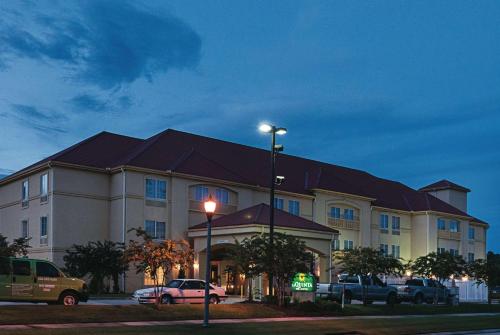 La Quinta Inn & Suites by Wyndham Slidell - North Shore Area