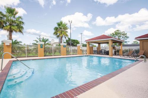 La Quinta by Wyndham Bay City in Bay City, USA