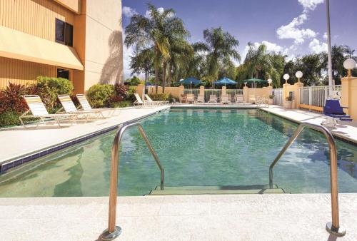 Faciliteter, La Quinta Inn & Suites by Wyndham Miami Airport East in Miami (FL)