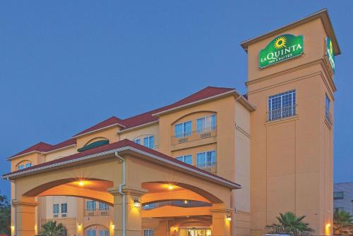 . La Quinta by Wyndham Columbus TX
