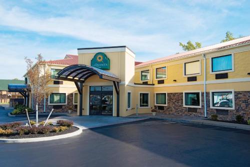 La Quinta Inn by Wyndham Buffalo Airport