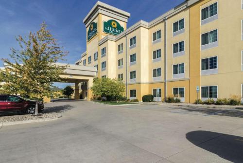 La Quinta Inn & Suites by Wyndham Fargo Medical Center