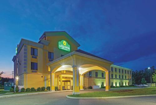 La Quinta Inn & Suites by Wyndham Richmond - Kings Dominion