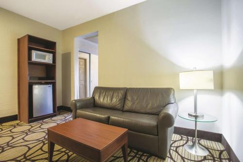La Quinta by Wyndham Conference Center Prescott - main image