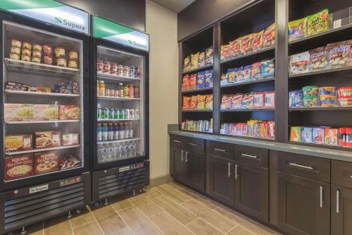 La Quinta by Wyndham Tumwater - Olympia - image 2