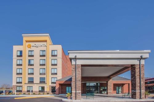 La Quinta Inn & Suites by Wyndham Philadelphia Airport