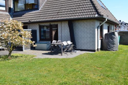 Strandnahe Ferienwohnung Duhnen - Garten, Strandkorb, 4 Personen