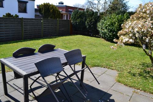 Strandnahe Ferienwohnung Duhnen - Garten, Strandkorb, 4 Personen