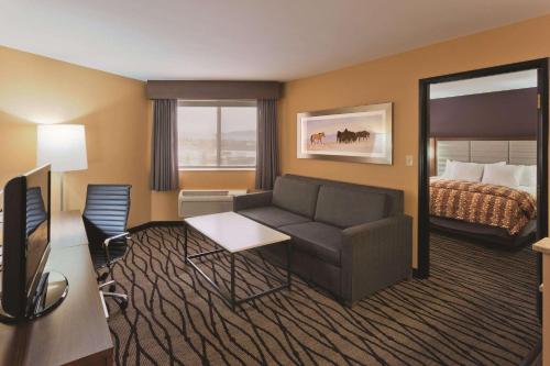 La Quinta Inn & Suites by Wyndham Butte