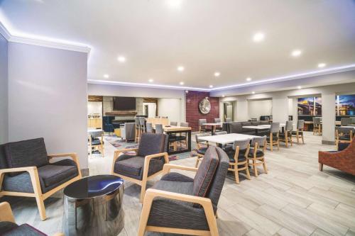 La Quinta by Wyndham Chattanooga North - Hixson - image 2