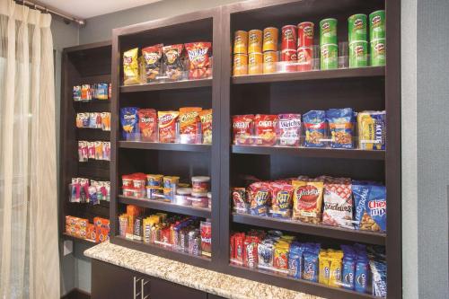 La Quinta by Wyndham O'Fallon, IL - St. Louis La Quinta by Wyndham O'Fallon, IL - St. Louis