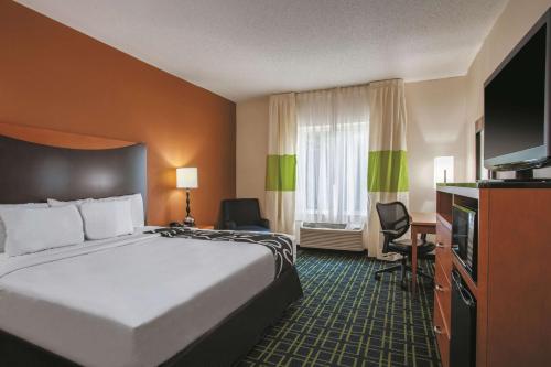 Wyndham Garden Manassas Manassas Book Your Hotel With Viamichelin